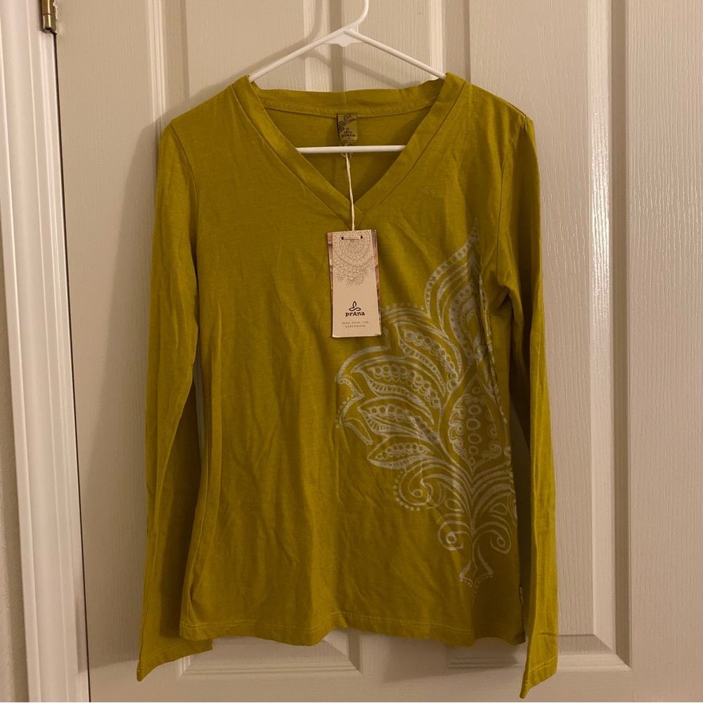 NWT Prana Hanna long sleeve top size medium color agave